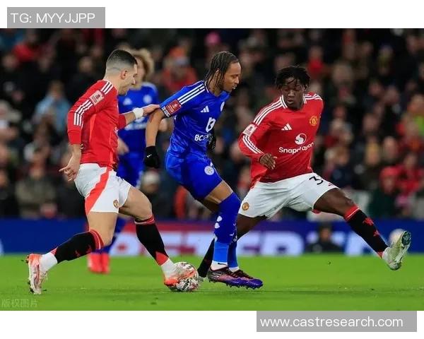 英超精彩对决曼联主场大胜热刺神扑瞬间震撼全场