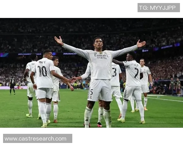 意甲盛宴：皇马狂胜拜仁五球大捷十大精彩进球回顾引爆全场