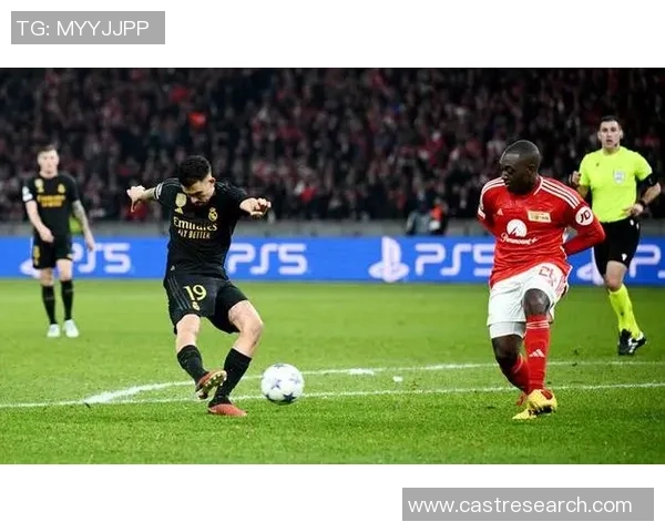 欧联杯惊天逆转皇马6比2狂胜曼联十大精彩进球回顾