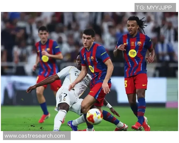 曼联狂胜巴萨5-1精彩瞬间回顾引爆全场激情