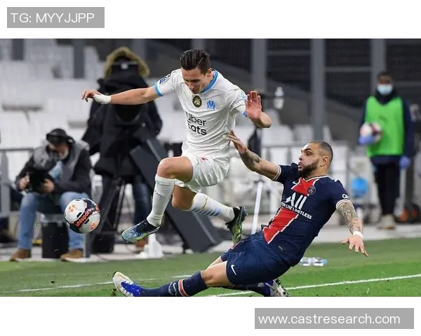 意甲精彩对决那不勒斯逆转巴黎圣日耳曼帽子戏法点燃全场激情