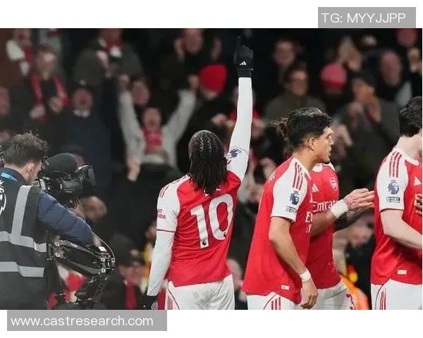 欧冠激战：热刺与阿森纳战成平局帽子戏法引爆全场激情