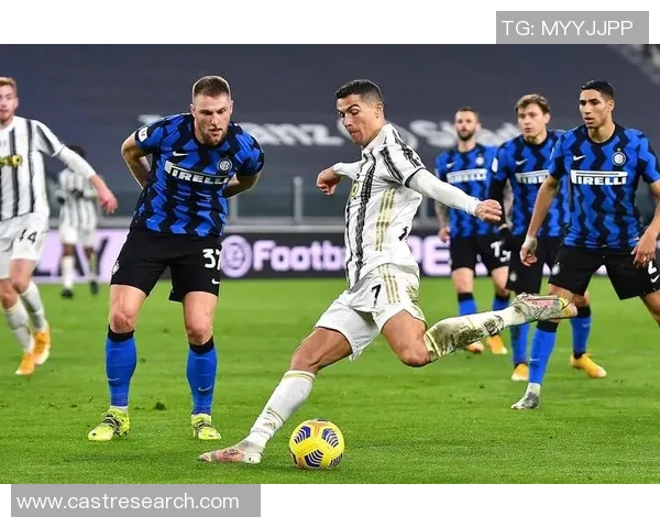 意甲激战尤文图斯与巴黎圣日耳曼战成平局帽子戏法引发全场热潮