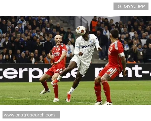 中超激战本菲卡与利物浦战成平局红牌事件引发全场热议