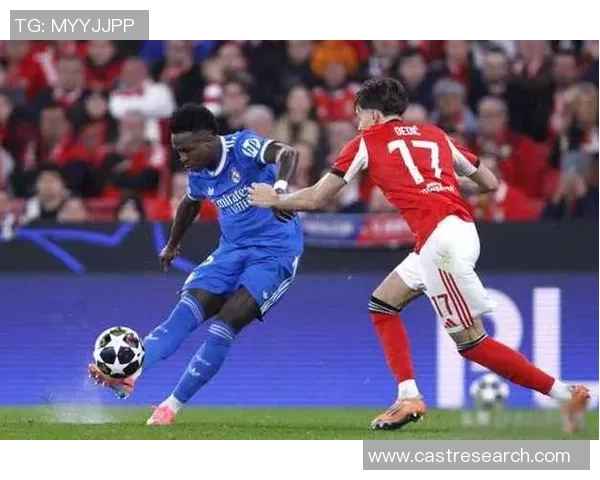 中超精彩对决皇马大胜本菲卡红牌事件引发全场热议与争议 中超精彩对决皇马大胜本菲卡红牌事件引发全场热议与争议