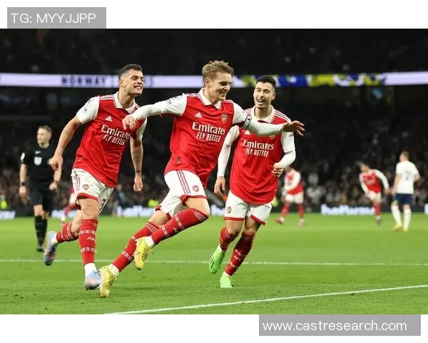 德甲焦点战拜仁小胜阿森纳红牌争议引发全场热议与转会传闻 德甲焦点战拜仁小胜阿森纳红牌争议引发全场热议与转会传闻