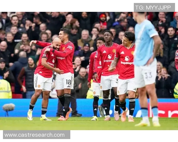 德甲经典对决曼城与曼联战成平局逆转瞬间点燃全场激情