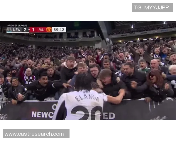 足总杯激战：多特蒙德与曼联2-2平局绝杀瞬间引发全场狂欢战术分析