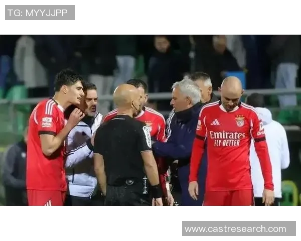 意甲激战利物浦与本菲卡战平点球大战引发争议判罚引全场沸腾