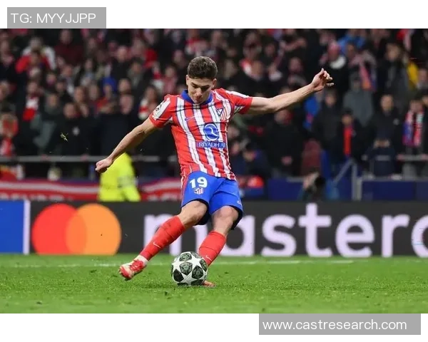 欧冠激战：拜仁逆转马竞补时绝杀引爆全场激情瞬间回顾